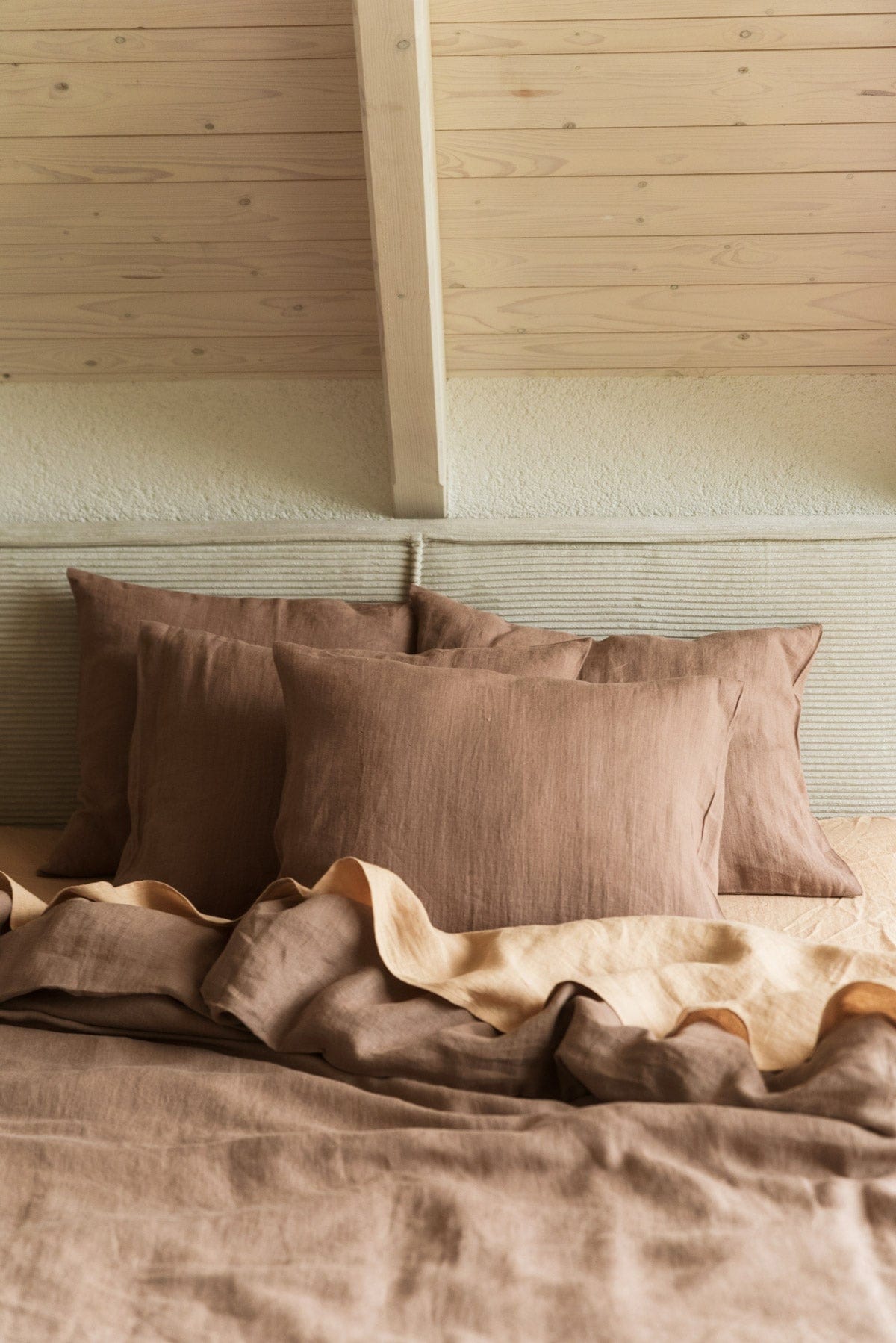 AmourLinen Linen pillowcases Linen pillowcase in Rosy Brown Linen pillowcase in Rosy Brown