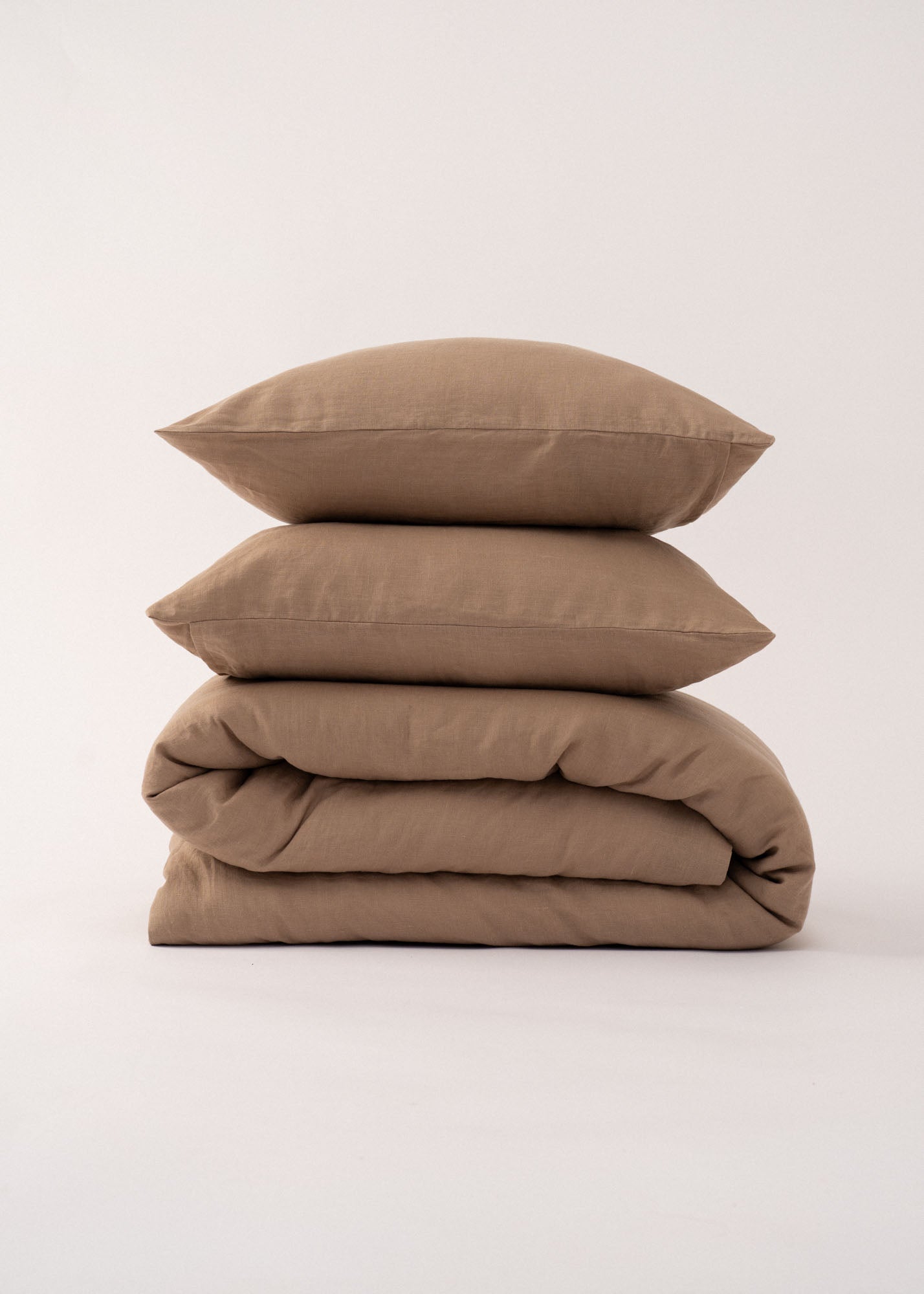 AmourLinen Linen bedding set Linen bedding set in Rosy Brown Linen bedding set in Rosy Brown